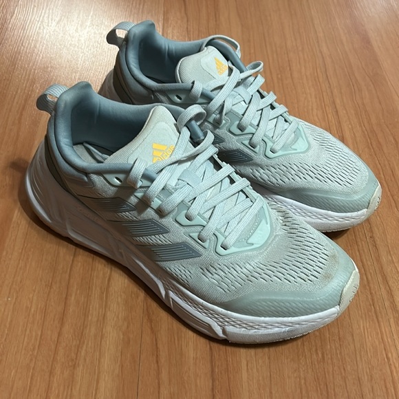 Adidas Womens 9 Questar Cloudfoam Rubber Sole Lace-Up Running Shoes - Picture 2 of 7